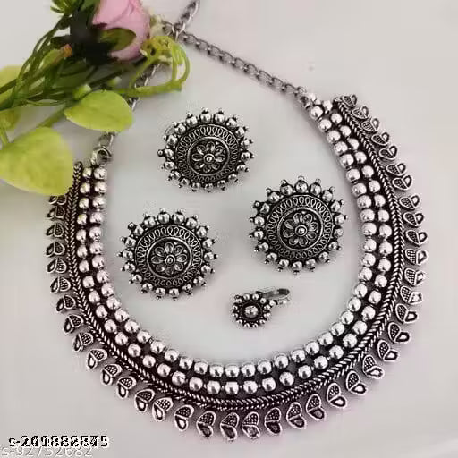 Twinkling Beautiful Jewellery Sets