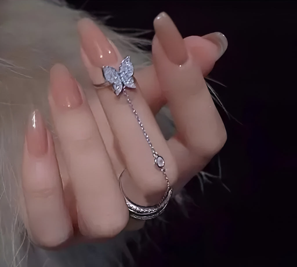 Butterfly Ring Chain For Girls And Women Korean Western Fashion Style